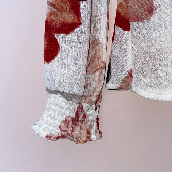 Le Chateau Blouse - Picture 5 of 8